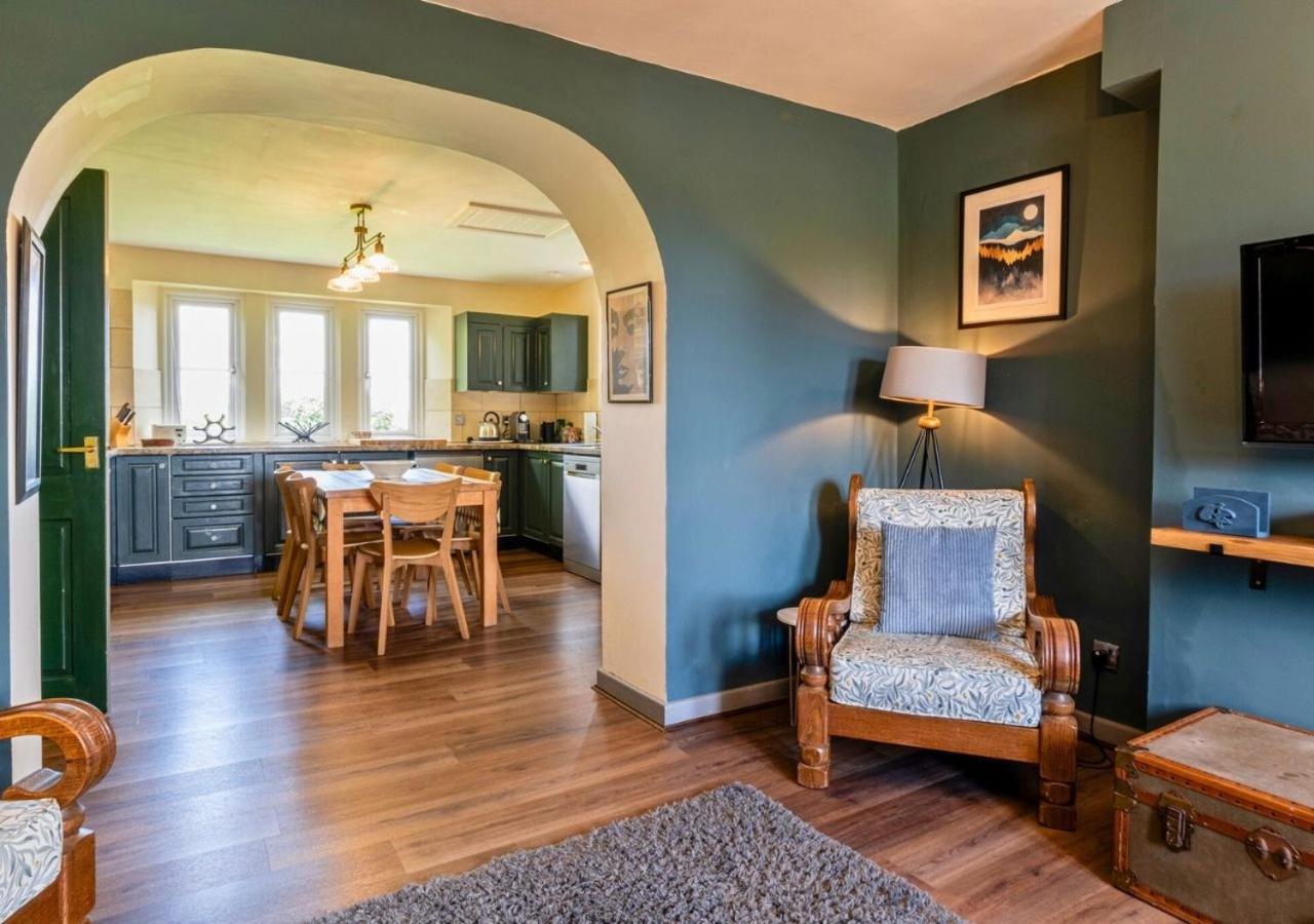 Holiday home Gorgeous Rural 4 Bed Farm - With Hot Tub!