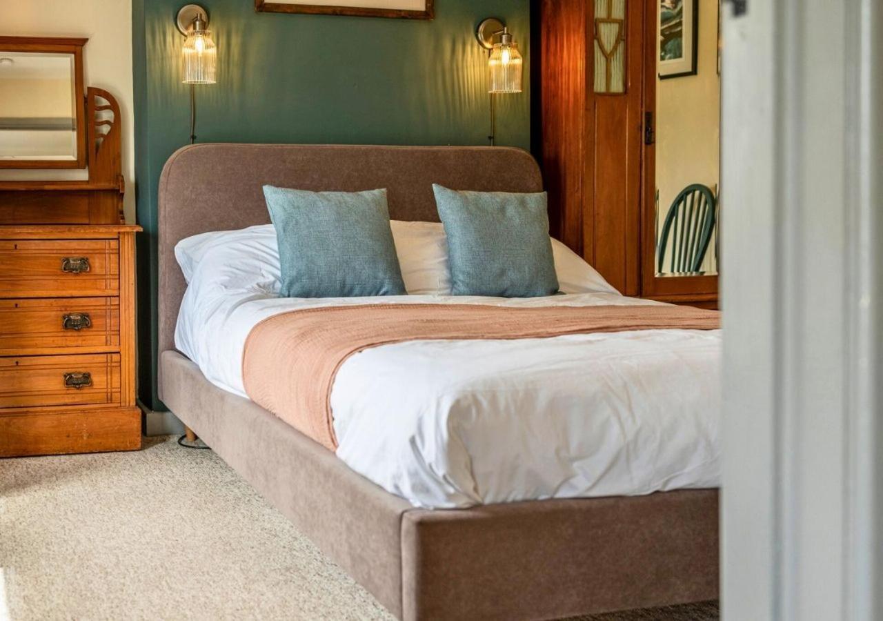 Holiday home Gorgeous Rural 4 Bed Farm - With Hot Tub! Norton St Philip