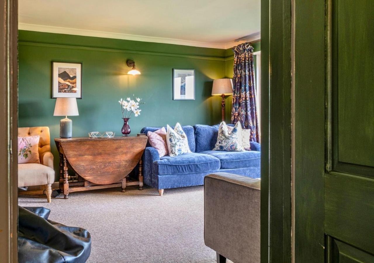 Gorgeous Rural 4 Bed Farm - With Hot Tub! * Norton St Philip