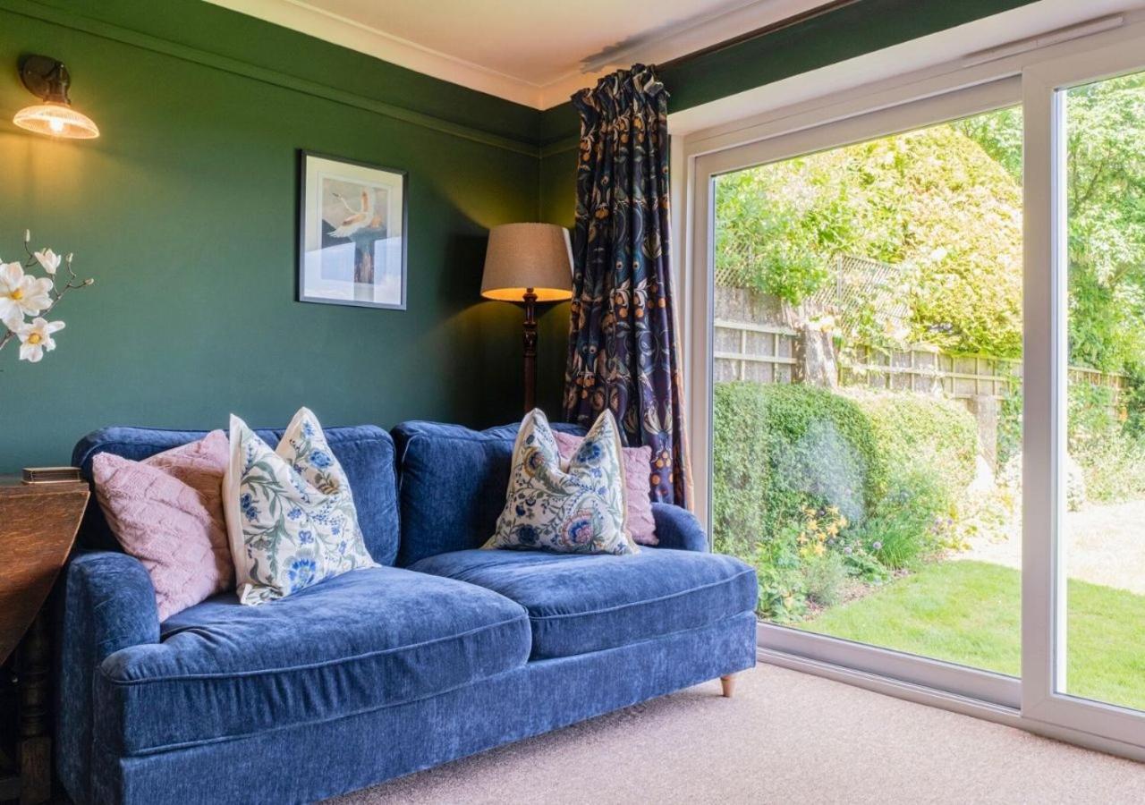 Gorgeous Rural 4 Bed Farm - With Hot Tub! Holiday home *